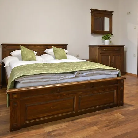 Vincze Vendeghaz Kiskunhalas