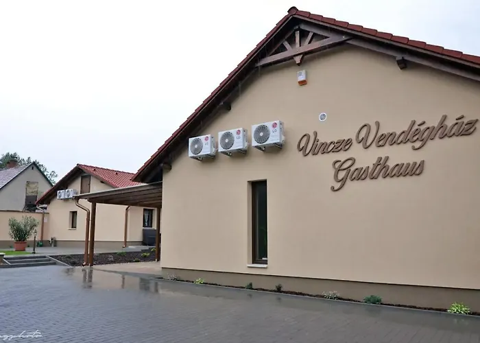 Vincze Vendeghaz 3*